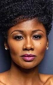 Emayatzy Corinealdi
