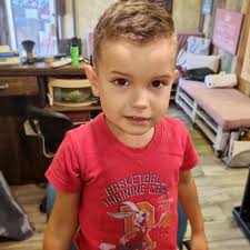 Svaki dan sa tobom, sine moj, za mene je pravi blagoslov. Ti i ja učimo  jedno od drugog i zajedno odrastamo… Ti si moja spona sa budućnošću i  nagrada za sve što