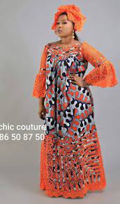 Bonjour toi, j'aimerais partager avec toi des modèles de robes en pagne que tu aimerais bien. Epingle Par Jean Baptiste Assemien Sur Tuniques Robes Africaines W Mode Africaine Robe Longue Mode Africaine Robe Robe Africaine Tendance