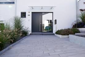 Heim Galabau Moderne Gartengestaltung Am Hang Vorgarten Modern Moderne Gartenentwurfe Gartendesign Ideen