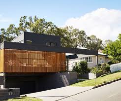 This Modern Black House Has A Wood Slat Detail That Hides A Private Patio Modernhouse Modernar In 2020 Architecture Interior Architecture Design Modern House Design