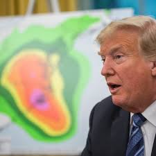 Trump se rendra dans les zones touchées par l'ouragan Florence