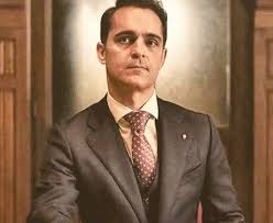 Berlin la casa de papel. La Casa De Papel Fan On Twitter The Awesome Cast And Characters Of Lacasadepapel Pedroalonso Berlin 4 Pedro Alonso As Berlin Andres De Fonollosa Https T Co E8cpyixupk
