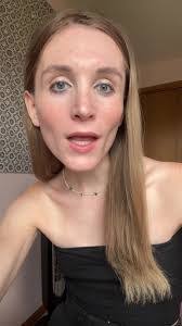 Zoe Rose's Instagram, Twitter & Facebook