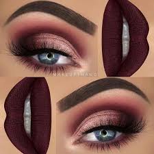 Las tendencias en esmaltes y acabados vienen dramáticas, notorias, y los diseños intrincados y osados cobran protagonismo. Resultado De Imagen Para Maquillaje Vino Tinto Maquillaje Makeup Maquillaje Color Vino Maquillaje De Ojos Rojos Maquillaje De Ojos De Noche