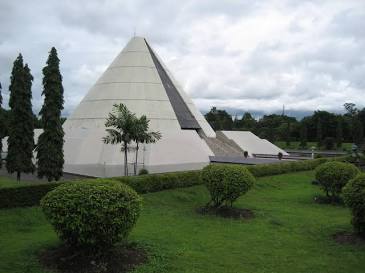 Monumen Yogya Kembali, Yogyakarta, buatan AI