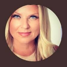 Jennifer Cuthbertson's Instagram, Twitter & Facebook