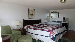 Free guest parking is available. Golden Knight Inn Suites Watkins Glen Lodging