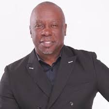 Higher Authority: Operate in the Supernatural Power of God and Expose  Hell's Plot to Distort Humanity : Smith, Hugh Daniel, Giles, Joshua:  Amazon.ca: Livres