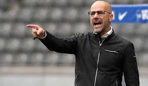 November 1963 geburtsort apeldoorn, niederlande größe 178 cm position mittelfeldspieler … deutsch wikipedia. Bayer Leverkusen Trainer Peter Bosz Exklusiv Haben Noch Die Moglichkeit Einen Titel Zu Holen
