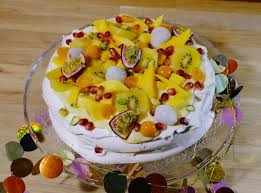 Pavlova Aux Fruits Exotiques Desserts Food Cake