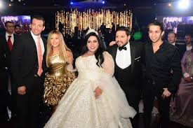 حلوة الدنيا سكر يُعد أولى البطولات المطلقة للفنانة هنا الزاهد في الدراما التلفزيونية،تدور أحداثه في إطار ٤٠ حلقة ويعتمد على الحكايات المنفصلة المتصلة، كل حكاية من 5 حلقات. ØµÙˆØ± ÙˆÙ…Ø¹Ù„ÙˆÙ…Ø§Øª ØªÙƒØ´Ù Ø³Ø± ØºÙŠØ§Ø¨ Ù‡Ù†Ø§ Ø§Ù„Ø²Ø§Ù‡Ø¯ Ø¹Ù† Ø­ÙÙ„ Ø²ÙØ§Ù ØµØ¯ÙŠÙ‚ØªÙ‡Ø§ Ø´ÙŠÙ…Ø§Ø¡ Ø³ÙŠÙ Ù…Ø¬Ù„Ø© Ù‡ÙŠ