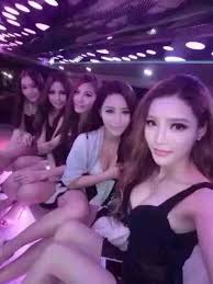 傳播小姐、八大行業、 酒店小姐 哪個好賺?16 / 作者. ç¦®æœé…'åº—å·¥ä½œå…§å®¹ å…«å¤§è¡Œæ¥­æ‡‰å¾µé¢è©¦ç¦®æœåº—ä¸Šç­æµç¨‹