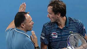 Born 11 february 1996) is a russian professional tennis player. Daniil Medvedev Reichte Eine Verletzung Des Codes Nachdem Er Mit Seinem Schlager Auf Den Stuhl Des Schiedsrichters Geschlagen Hatte Nach Welt
