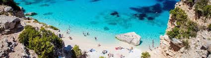 Sardiniens strände bezaubern auf 2.000 km küstenlänge mit endlosen sandstränden, kleinen buchten, traumhaften tauchrevieren und coolen surfspots. á… Sardiniens Strande Meine Top 10 Strandkarte Urlaubsguru
