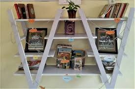 Ruang bawah tangga kerap menjadi ruang yang tak terpakai. 24 Rak Buku Untuk Perpustakaan Mini Trend Inspirasi