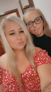 Hello, is there a possibility to do a fotoshooting at a beach? I would love  to have one with my boyfriend 🥰