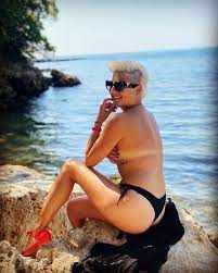 Ver los perfiles de personas llamadas magda narożna en facebook. Magdalena Narozna Pokazala Nagie Zdjecie Fani Sa Zaskoczeni Jak Wyglada Jej Cialo Bez Photoshopa