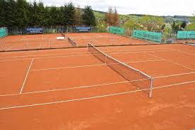 Installiere unsere web app um schnell und einfach direkt von deinem home screen zugreifen zu können. Tennisplatz Tc Grun Weiss Hausen Hausen Im Wiesental Badische Zeitung Ticket