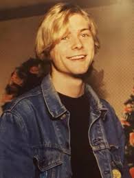Here is the 19 year-old Kurt Cobain, 1986, just a regular teen.