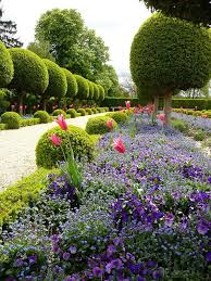 the boxwood meets geometry in spring l orangerie parc de sceaux hauts de seine in france flowe country garden design garden planning formal garden design