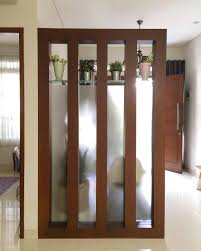 Partisi untuk ruangan dengan harga murah untuk rumah minimalis bisa sobat dapatkan dari partisi minimalis berbahan kayu lho. Konsep Penting 20 Penyekat Ruangan Kayu Minimalis