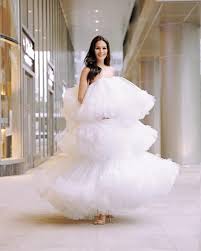 Yes, it is a modern take of my much loved wedding dress of princess grace of monaco. what were the materials used and roughly how many swarovski crystals did it take to. Iza Calzado Count Down Begins Metroweddings Heart Evangelista Wedding Wedding Gowns Gowns