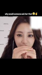 these fancalls lowkey weird as hell 😭, #yunjin #lesserafim