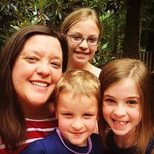 Bethany Kersey's Instagram, Twitter & Facebook