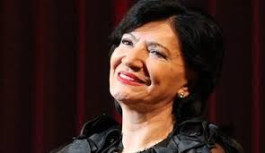 She was born, raised and started her career in soviet georgia in the ussr, then gain. Nani Bregvadze Gotovitsya Stat Prababushkoj Vestnik Kavkaza