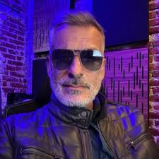 Ustedes saben que esto es cierto 😂 Aquí con mi gran amigo Alan Prieto (voz  de Stewie Griffin de Family Guy)