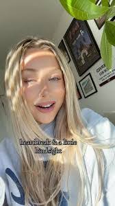 Kimberly Maclean's Instagram, Twitter & Facebook