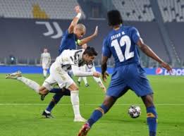 Do mesmo modo, você confere as últimas noticias do porto antes e após os jogos. Fc Porto Reduzido A Dez Afasta Juventus Rumo Aos Quartos Da Champions Cronica De Jogo Publico