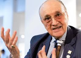 POR QUÉ NO NECESARIAMENTE escolarización GARANTIZA LA OBRA (TRABAJO) En una  economía globalizada?