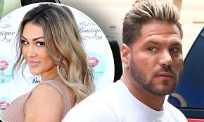 He told cameras in his confessional interview. Ronnie Ortiz Magro Charged With Five Misdemeanors Relating To Domestic Violence Incident Daily Mail Online