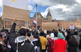 Bu düşünceler çerçevesinde mezuniyet alanıma geçmek için milli eğitim bakanlığı`nın son zamanlarda rutin olarak yaptığı alan değişikliğini beklerken, milli eğitim bakanlığı i̇nsan kaynakları genel müdürlüğü'nün almış olduğu ani bir kararla artık alan değişikliği yapılmayacağı ben ve benim durumunda olan. Meb Den 19 Mayis In 102 Nci Yilina Ozel Mesale Bende Etkinligi