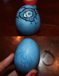 My Geeky Easter Egg 3 Eragon Saphira Easteregg Egg Easter Arya Eldest Brisingr Inheritance Blue Eye Varden Brightscal Eragon Book Worms Saphira