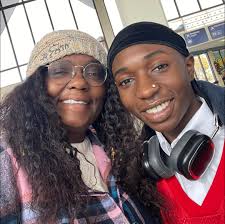 Has anyone done the shared parental leave where you go back at the  beginning of the summer holidays and go back