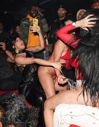 Offset and Cardi B Blow $100K in Ones at a Strip Club in Los Angeles (18  Photos) | TheFappening