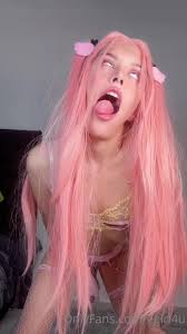 A sultry shot of Pia Huntington - shemale elegance personified.