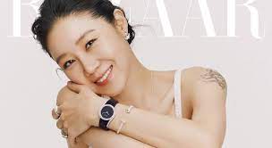 孔曉振穿 中空裝 拍雜誌 對鏡頭手舉高驚見一大截白皙蠻腰 自由電子報istyle時尚美妝頻道 korea fashion style fashion