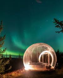 The northern light appears in a belt, or an oval, which is situated above the earth in a regular you can often see the northern lights between 6 pm and 1 am, but the frequency tends to be highest. Sleep Under The Northern Lights In The Icelandic Buubble Hotel