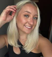 Cassie Foster's Instagram, Twitter & Facebook