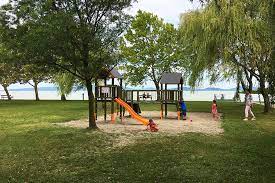 Csalogány strand ist eine unterkunft in somogy. Balatonfenyves Csalogany Strand Balaton Strand Strand Hu