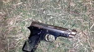 Evde Cekilmis Silah Resmi Ile Ilgili Gorsel Sonucu Silah