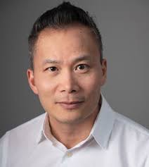 Robert Phan's Instagram, Twitter & Facebook