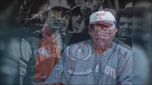 The institution is a major research university in downtown austin, texas. Augie Garrido Legendary Ut Baseball Coach Dies At Age 79 Kvue Com