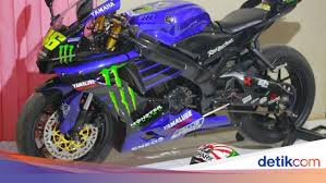 Modifikasi yamaha xabre 150 hitam pelk biru keren via saiisoku.com. Alusss Modifikasi Vixion Ala Motor Motogp Valentino Rossi