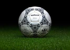 Fifa dünya kupası olarak bilinen futbol bazında dünyanın en geniş çaplı ve en prestijli turnuvası 1930'daki ilk turnuvadan beri 2014 fifa dünya kupası resmi maç topu adidas brazuca reklam filmi. Adidas In Resmi Dunya Kupasi Toplarinin Seruveni 1970 2018