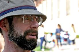 Men and violence: Sizing up how men size up one another